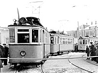 Фото 1907 года. Первый трамвай пошел по улицам Петербурга.